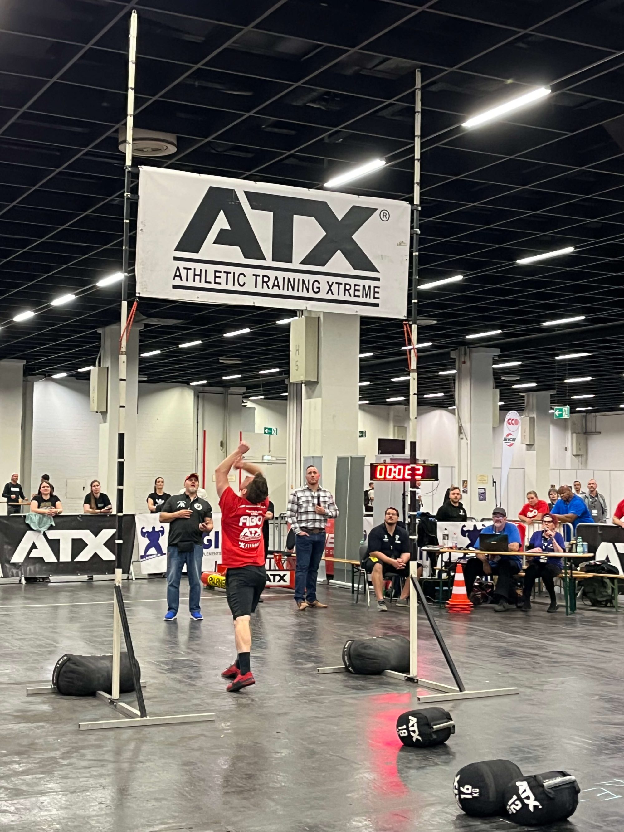 Blogbeitragsbild Real Steel Gym auf der FIBO 2024 beim Strongman-Wettkampf